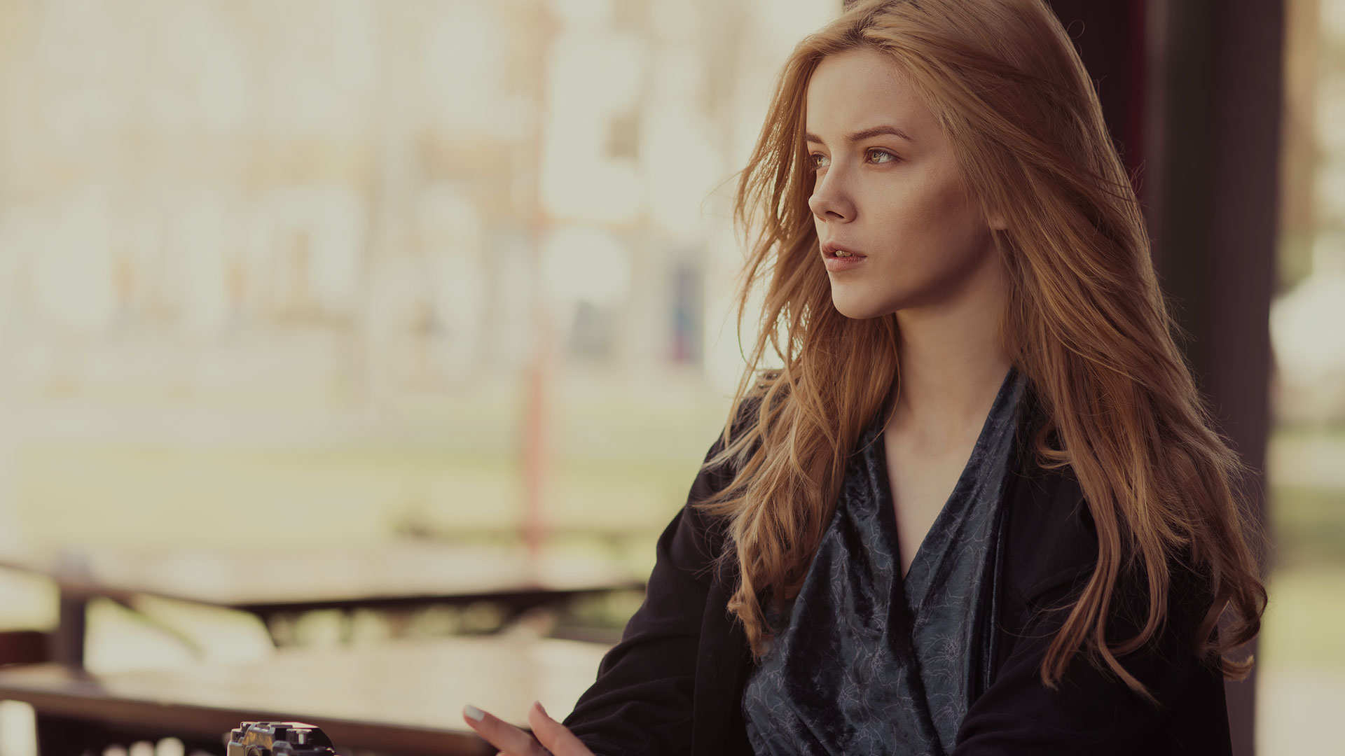 paris_hero